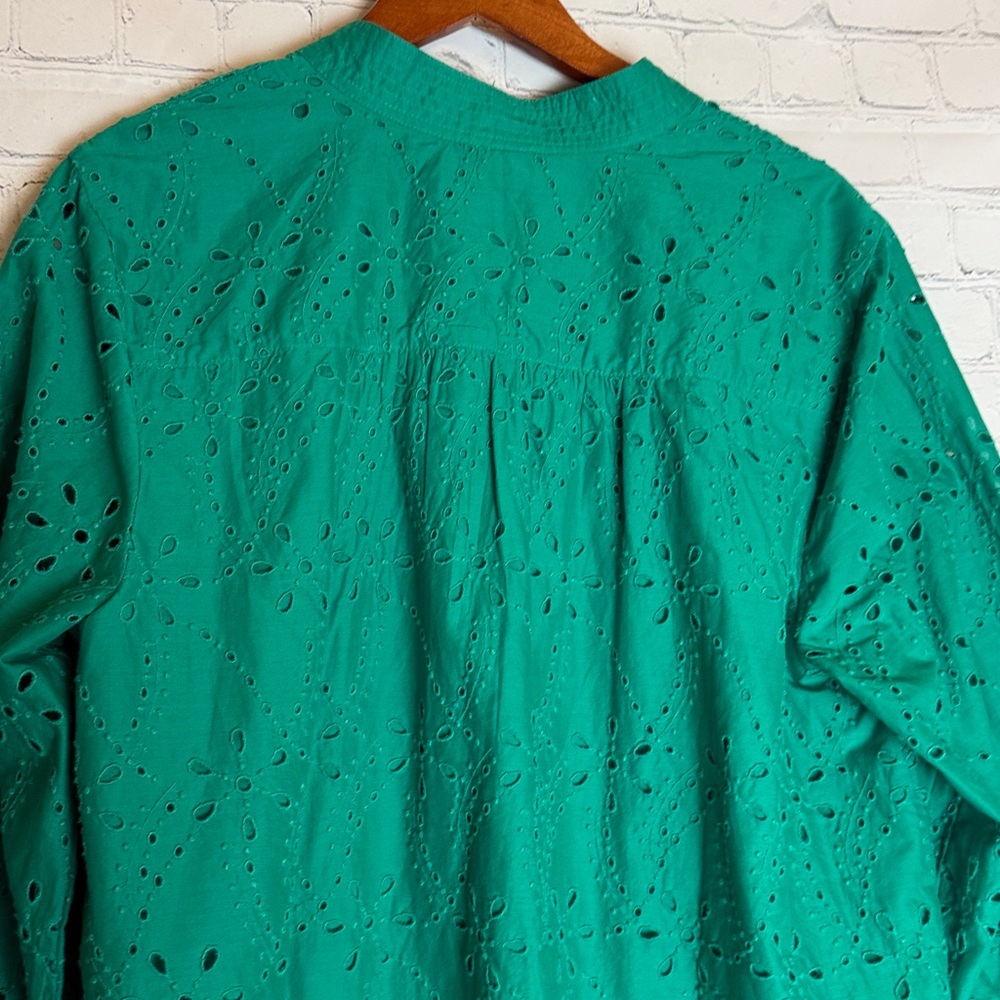 J. Jill Eyelet Button-Front Top XL Green - Picture 12 of 13